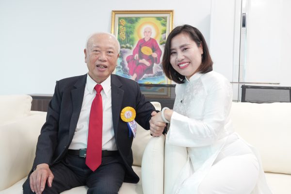 Nghệ Nhân Lê Hoa